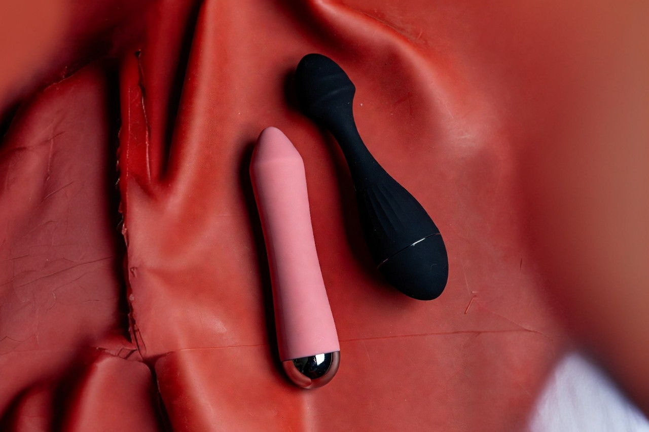 Wibrator vs masażer - czym się różnią te popularne zabawki?